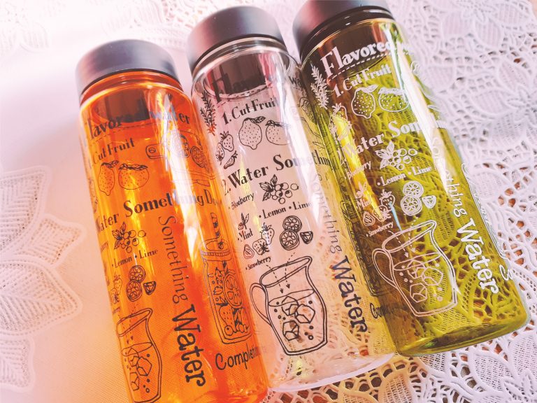 100均でも漏れない キャンドゥのカフェ風おしゃれウォーターボトルがかわいくて優秀 今ここにいます